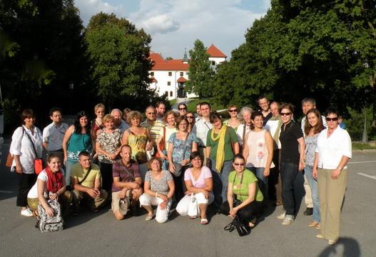 Skupino agrarnih strokovnjakov je sprejel Gregor Steklačič, vodja pisarne LAS Srce Slovenije.