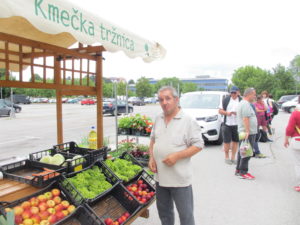 Kmečka tržnica - pomemben prodajni kanal za lokalne ponudnike