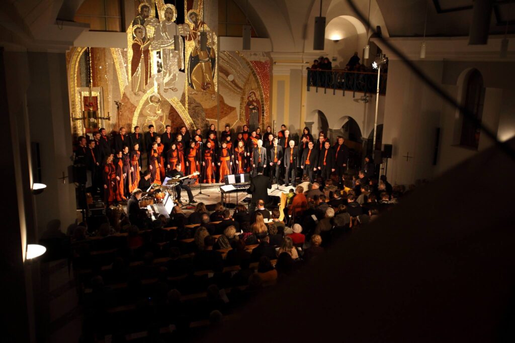 Model zasnove in izvedbe dogodka – priložnost za razvoj, povezovanje in angažiranje lokalne skupnosti